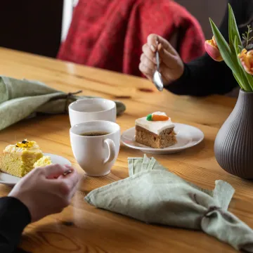 Fika på Dalmål Kafé & Hantverk i Tällberg. 